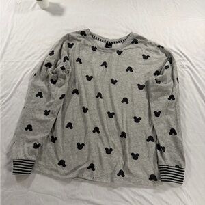 Disney Women's Grey W Black Mickey Mouse Super Soft Sleepwear Shirt Size M